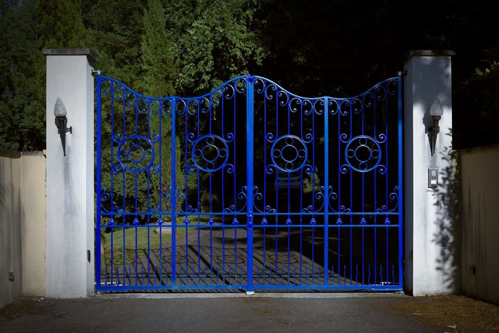 automatic grill gate