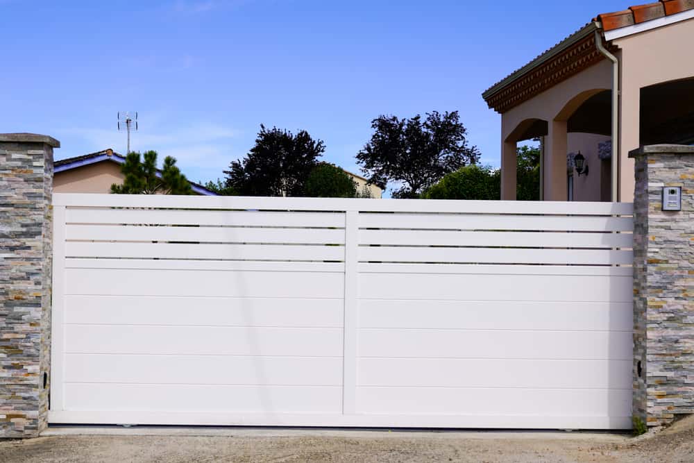 automatic vinyl gates