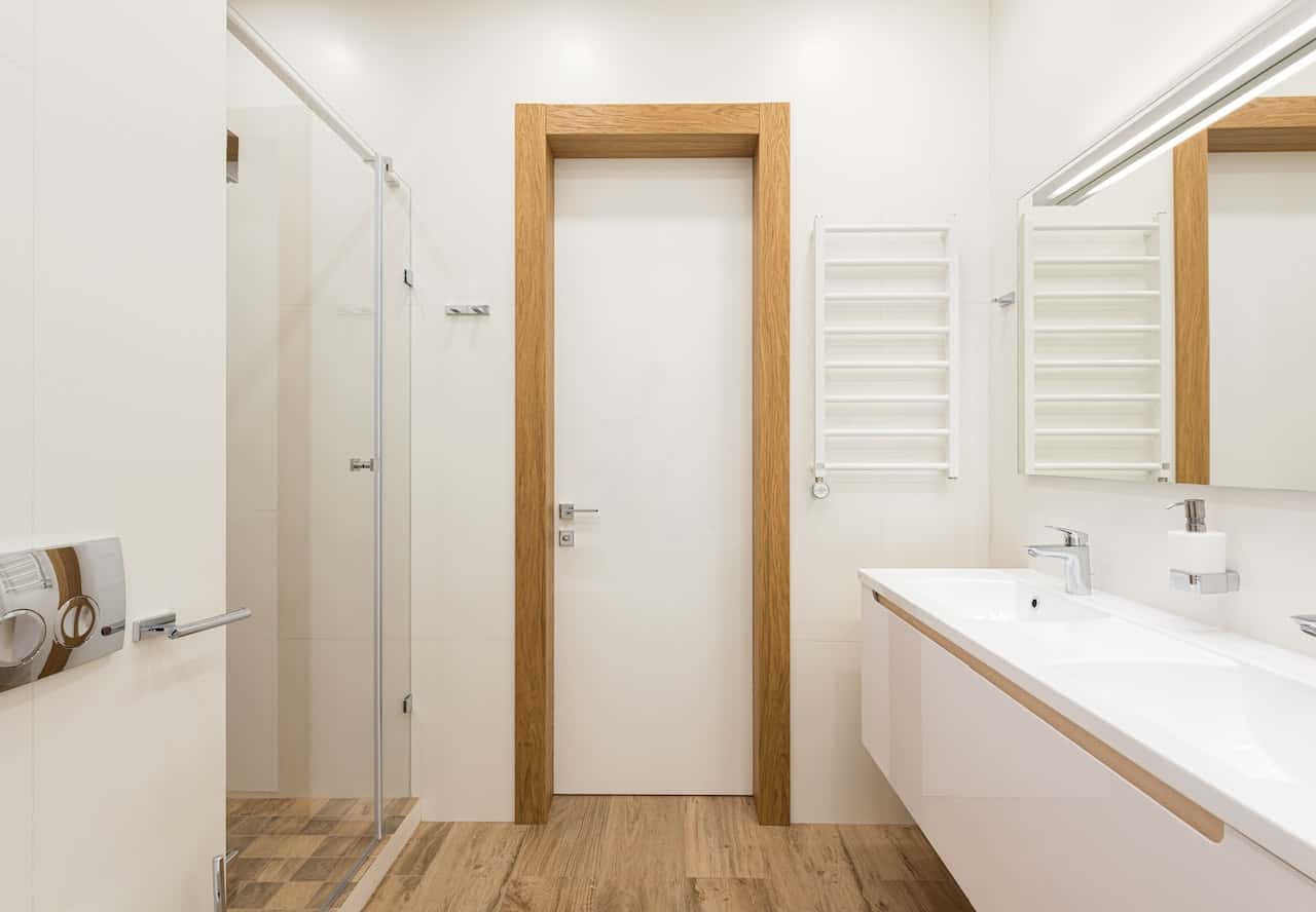 bathroom with toplit mirror