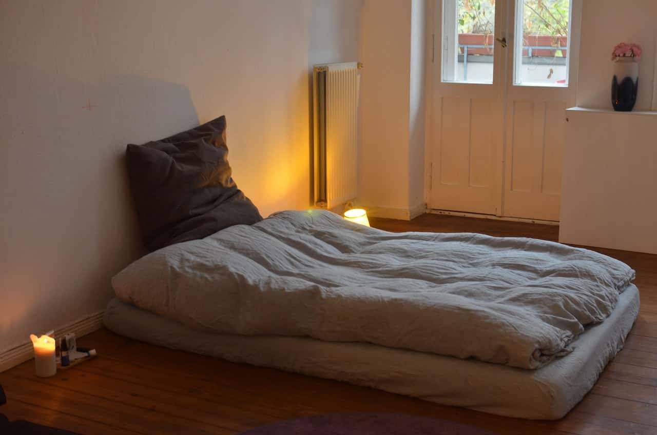 bi-fold bedroom wooden door