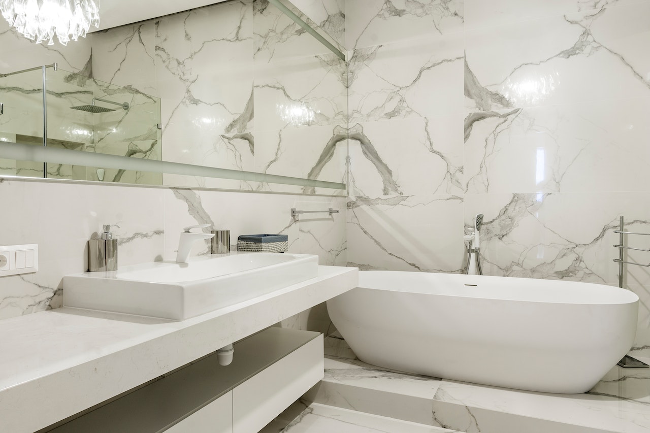 bold and beautiful corner wash basin