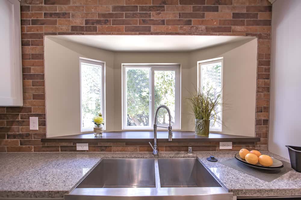 brick backsplash design