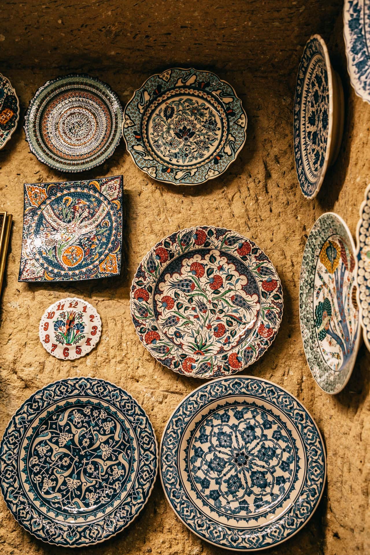 Ceramic Plate Wall Decor Design