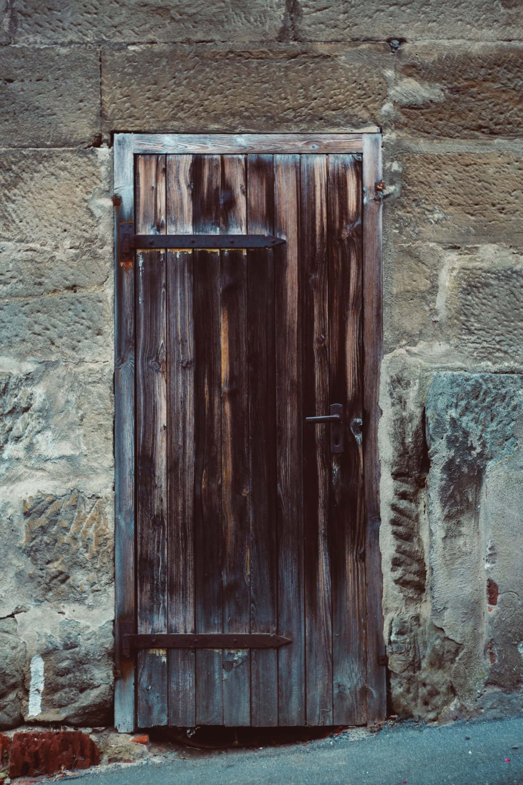 Distressed Veneer Door Designs