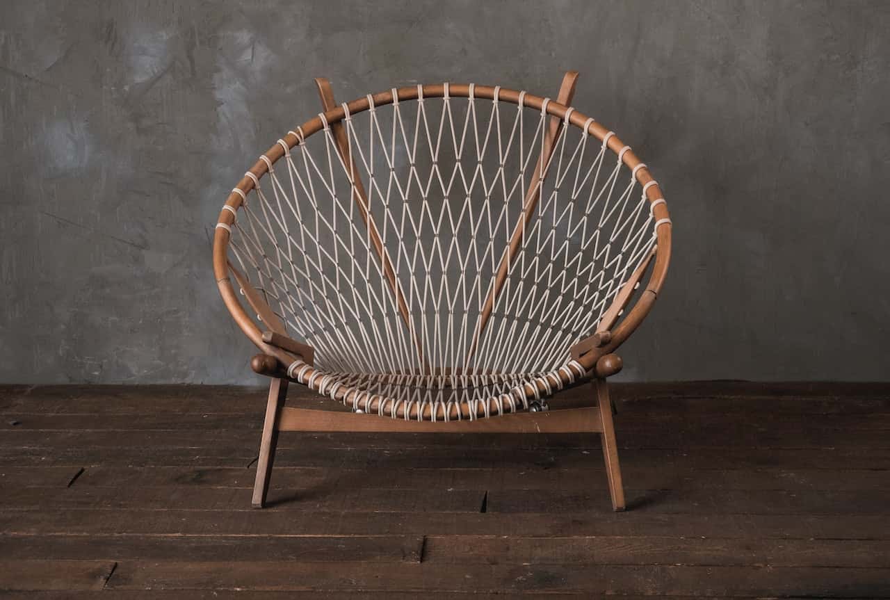 egg lounge chair
