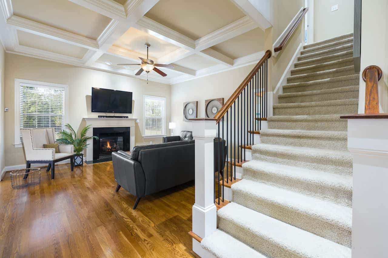 enhance u-shaped staircase