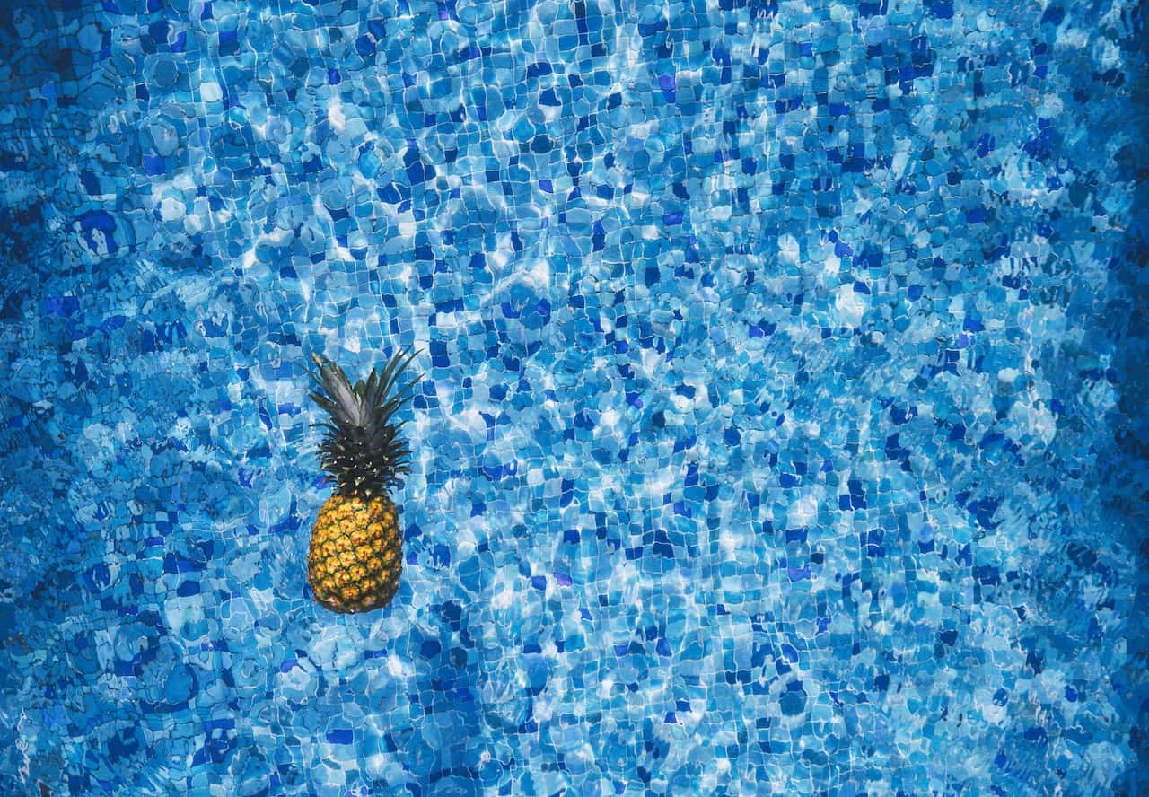 glass mosaic pool tiles