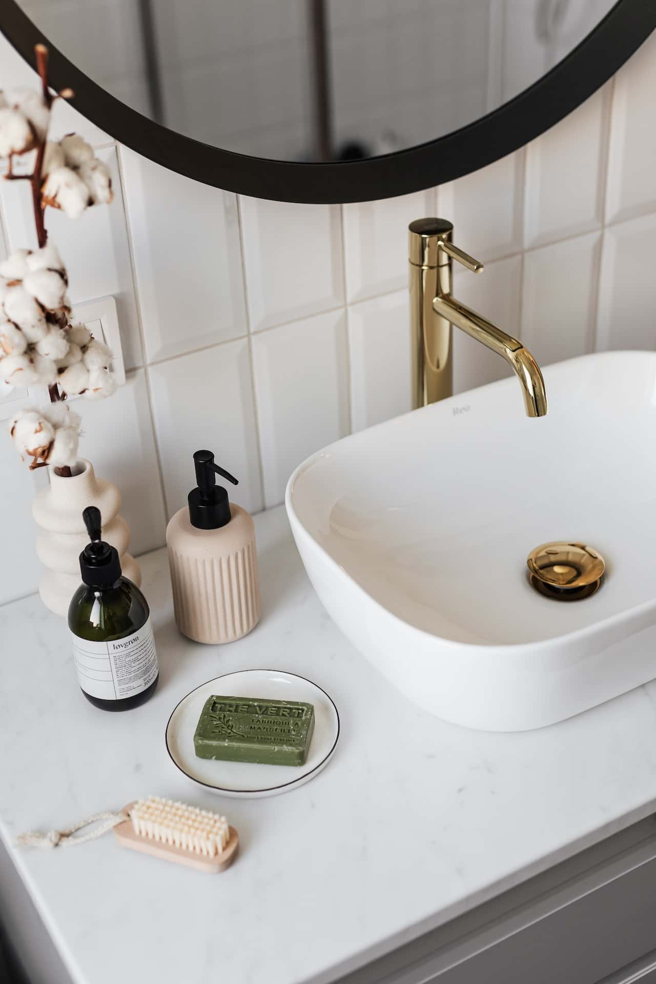 gold-plated stainless steel tap