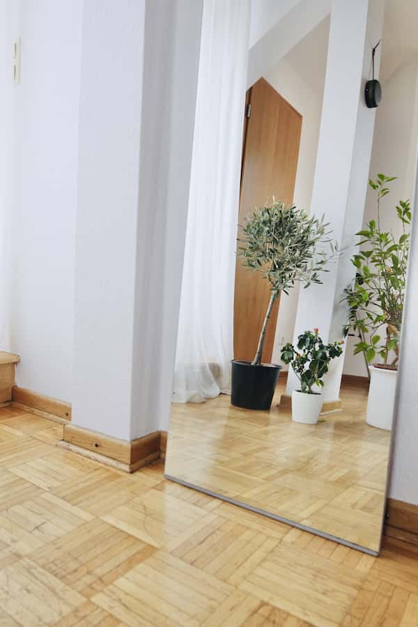 light colour wood floor bedroom