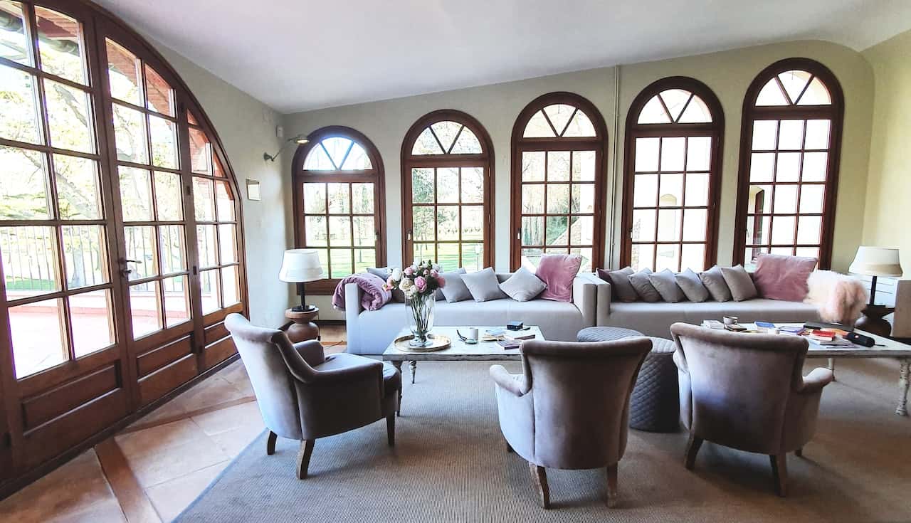 multiple archways for dining room