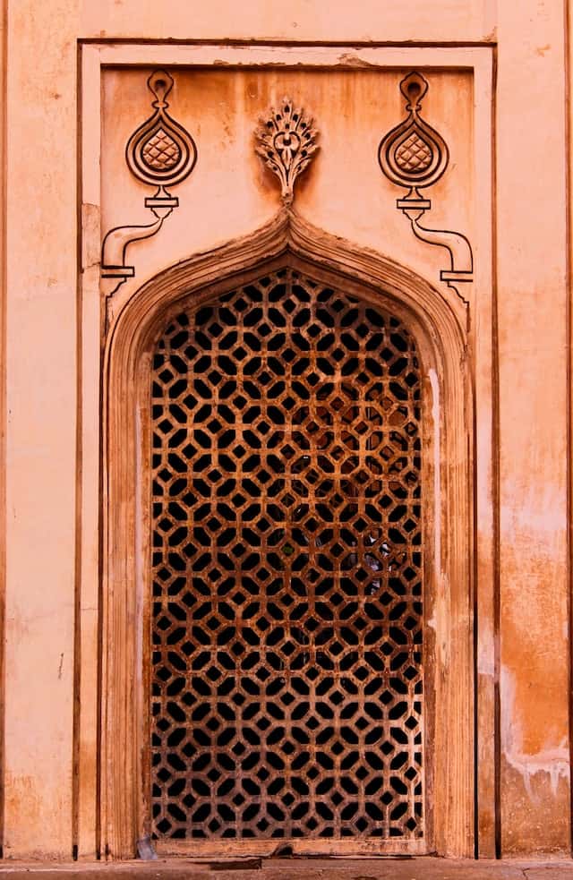 ogee four-centred arch window design