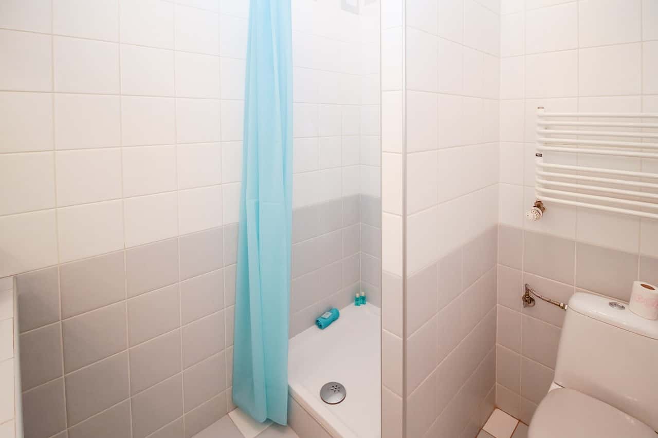 plastic shower curtains