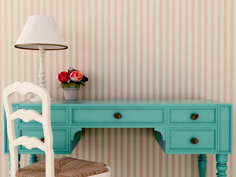 regular striped wall paint