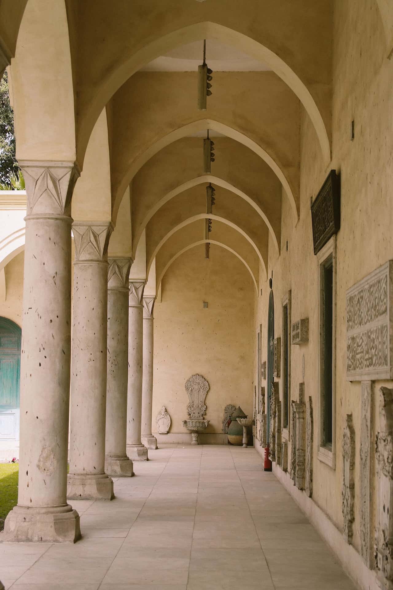 round pillar design