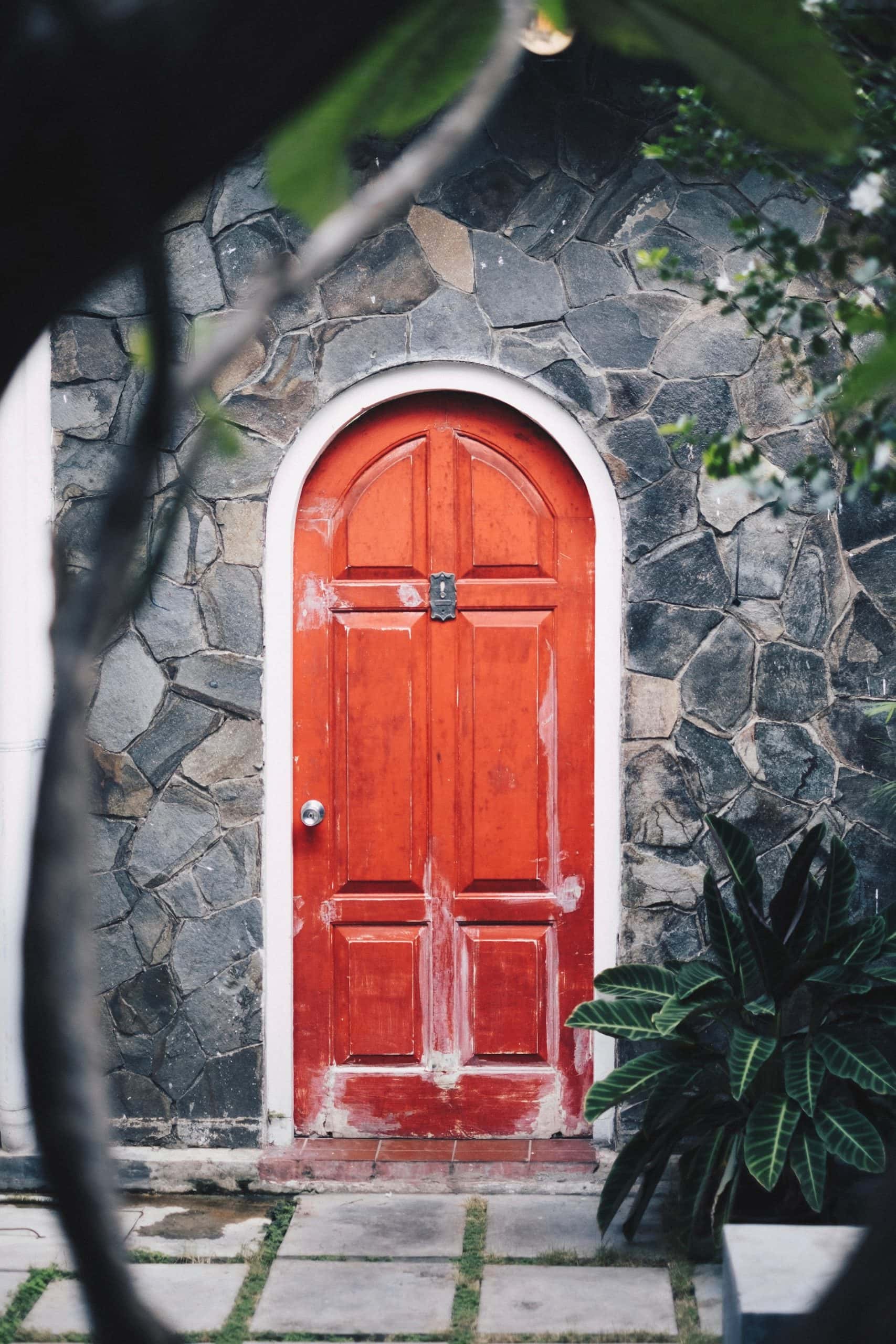 rustic style round door