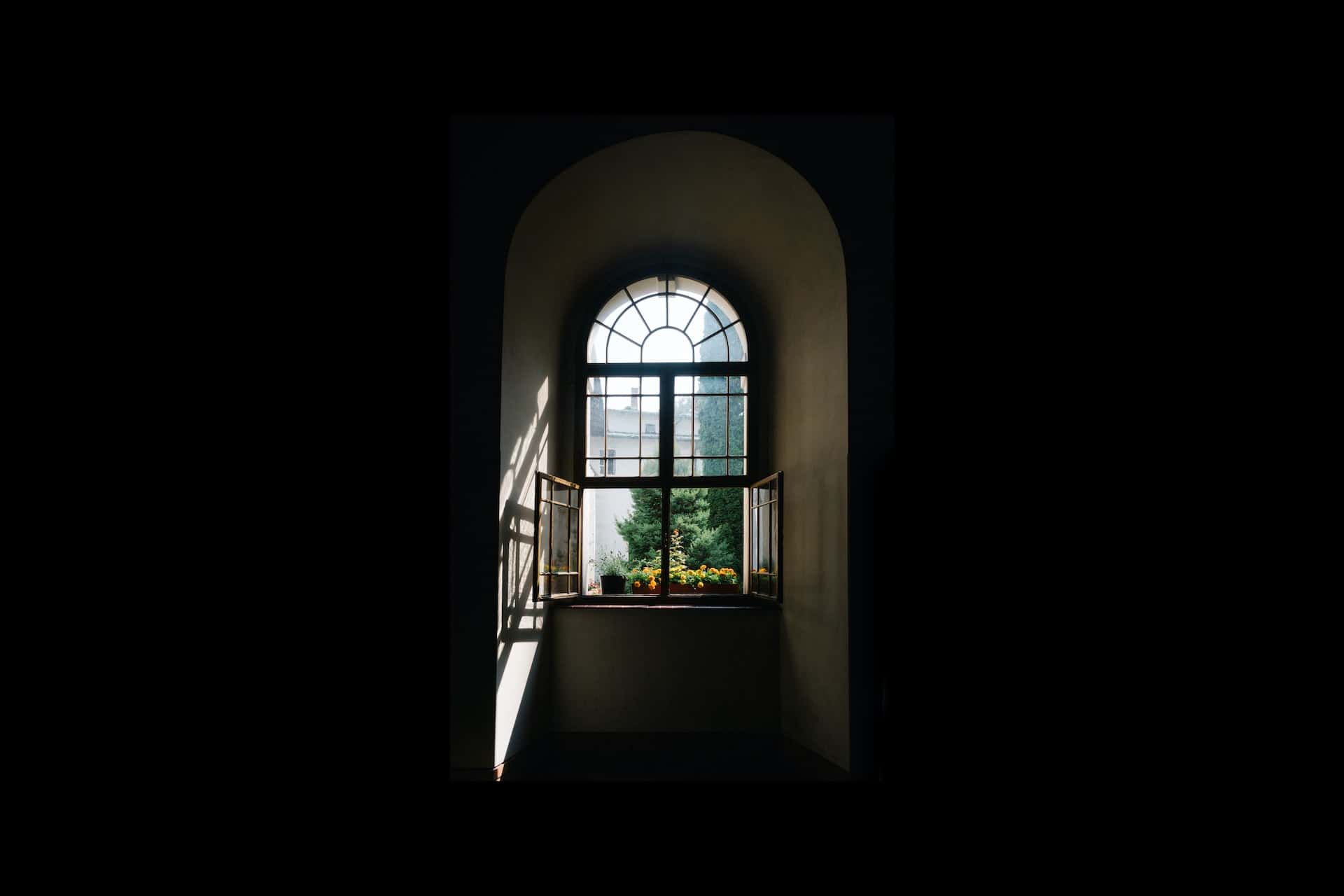 semi-circular arch window design