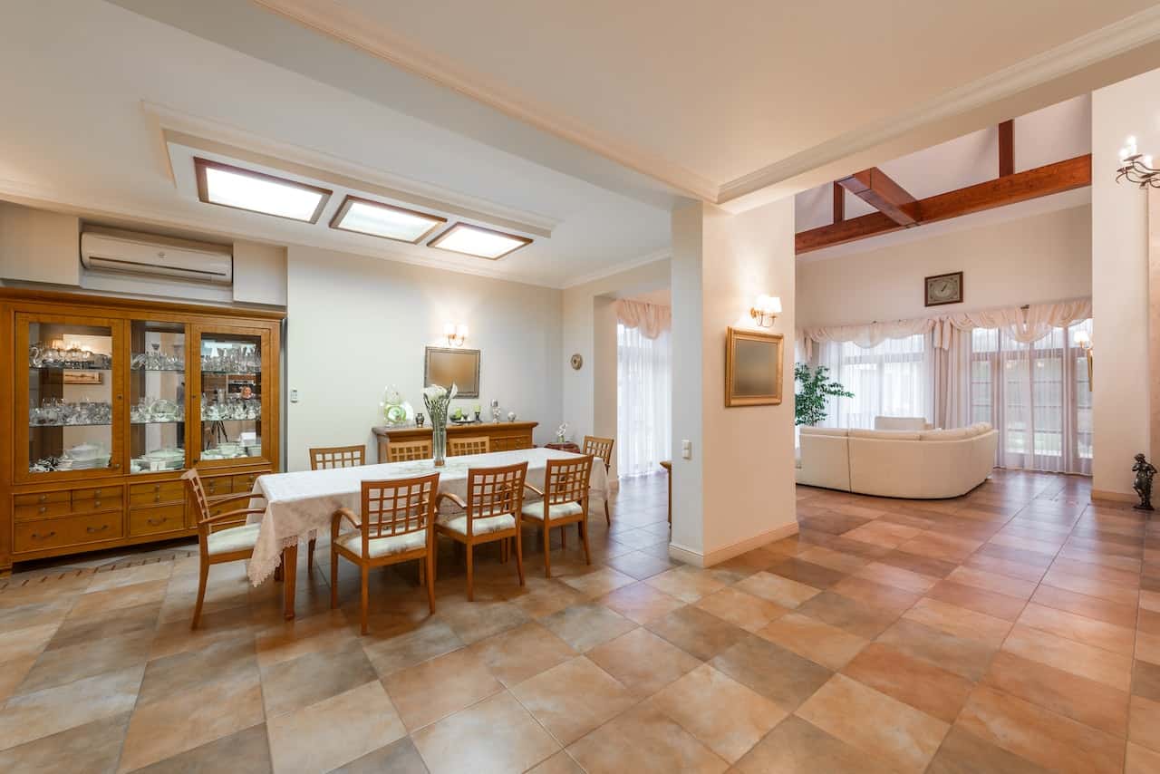 spectacular vaulted ceiling design