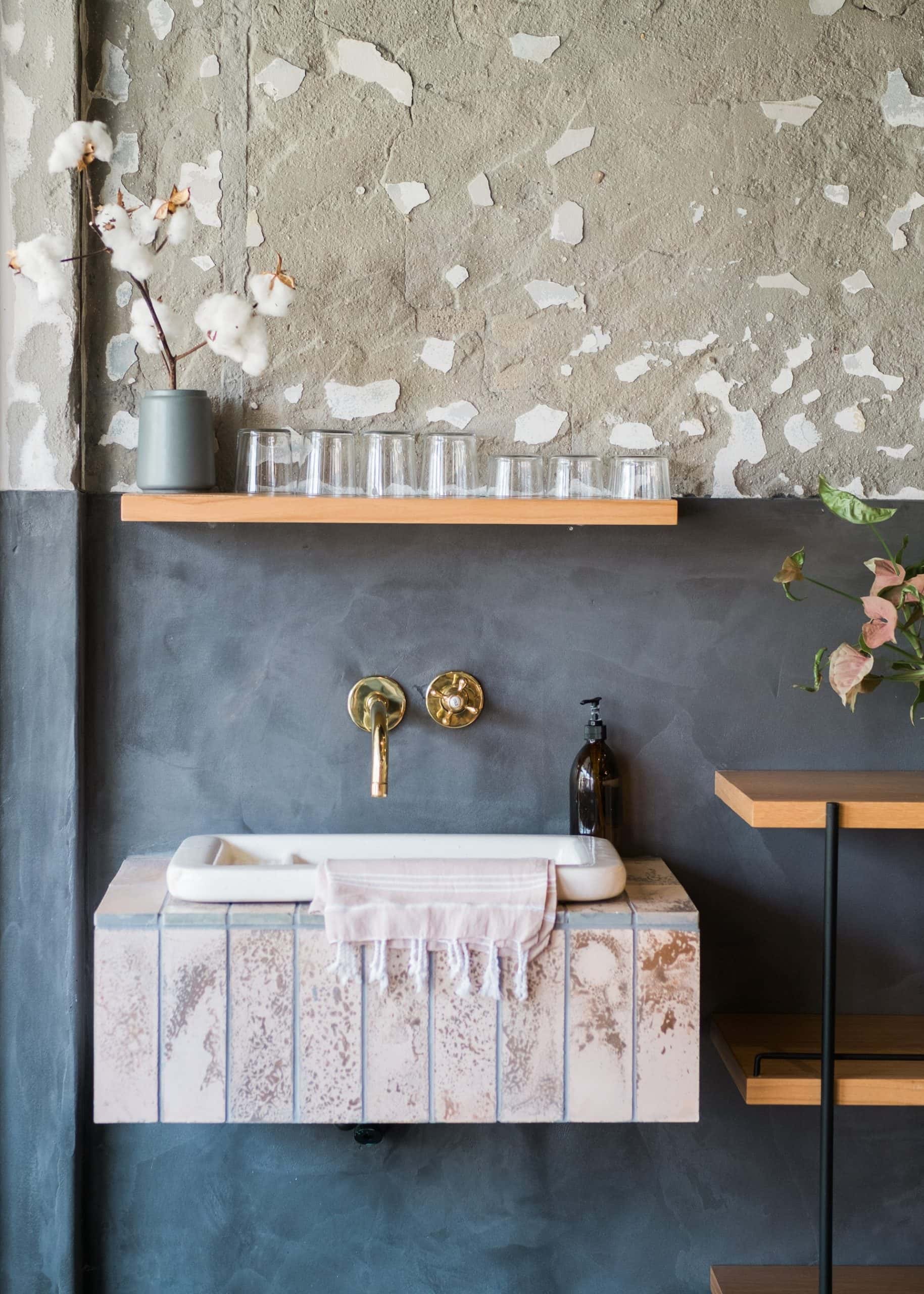 tile washroom countertops