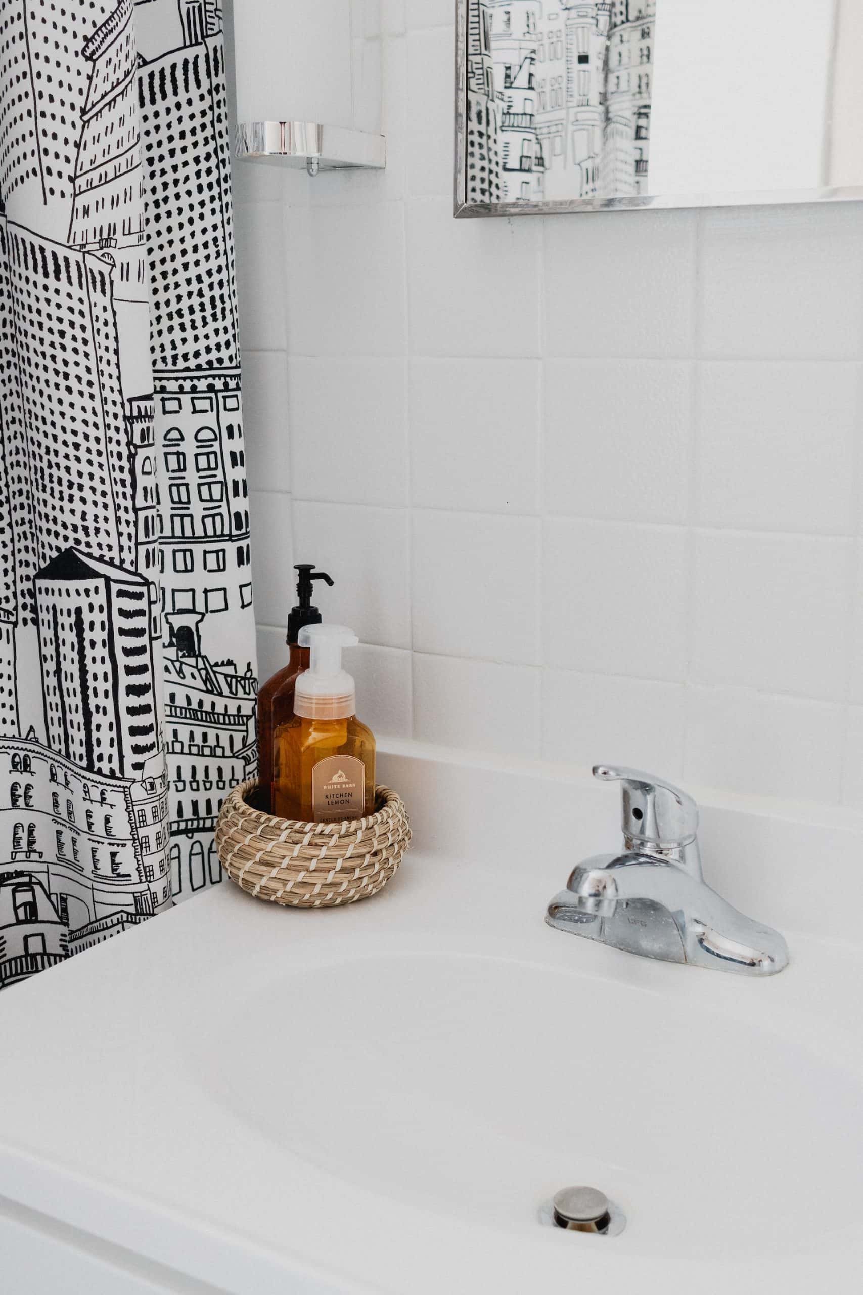 ultra-modern shower curtain designs