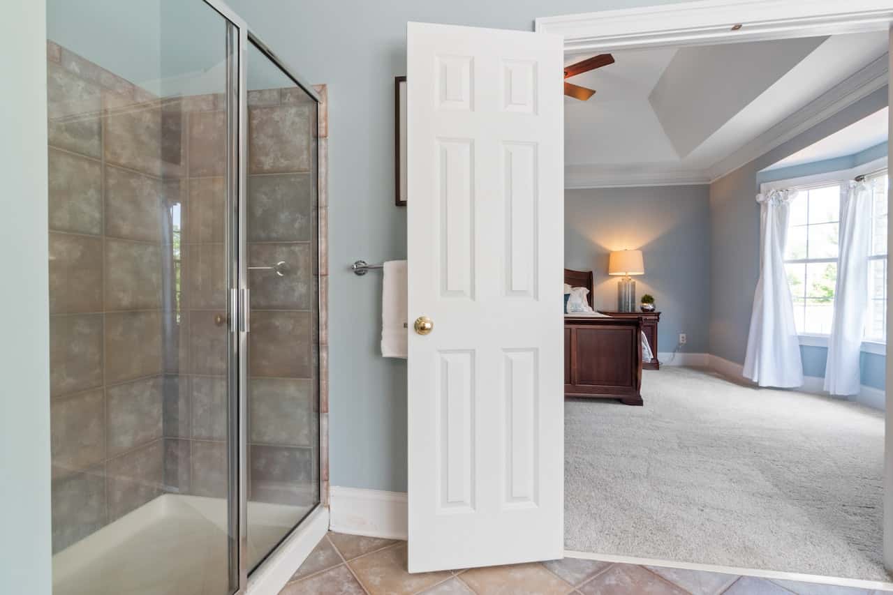 vintage appeal in ensuite bathroom styles