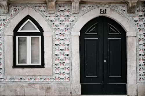 windows with patterned walls