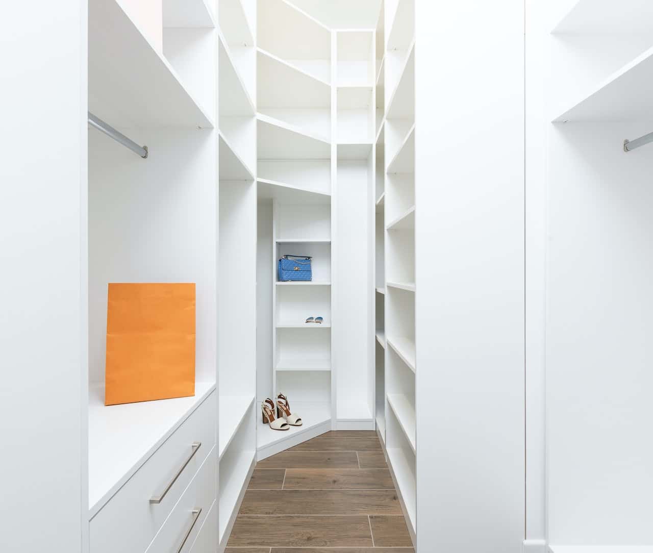 wooden corner shelf for master bedroom