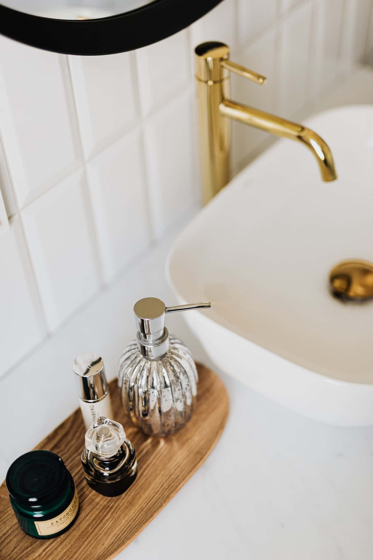 Small bathroom decoration accessories
