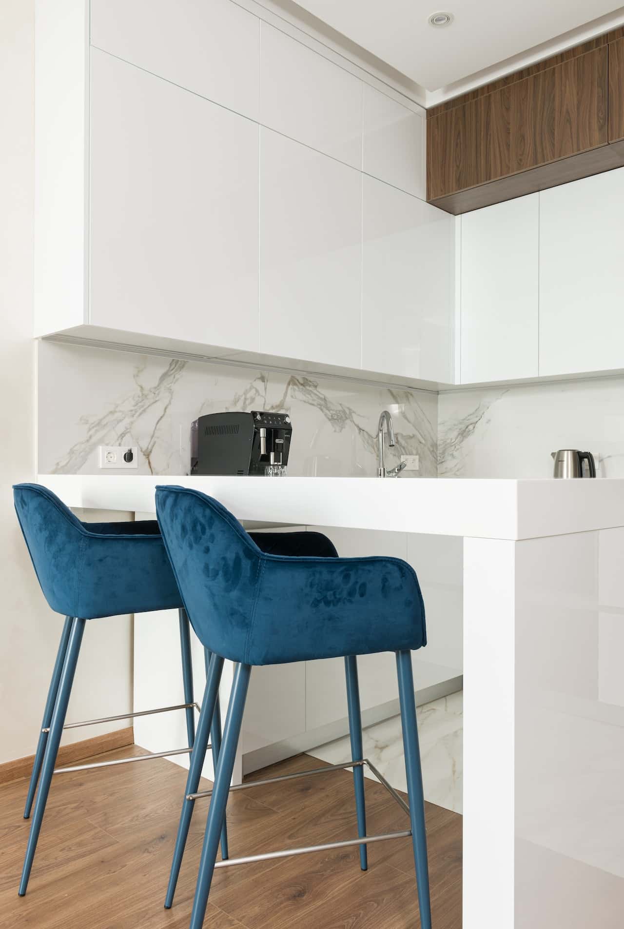 advantages of laminate flooring