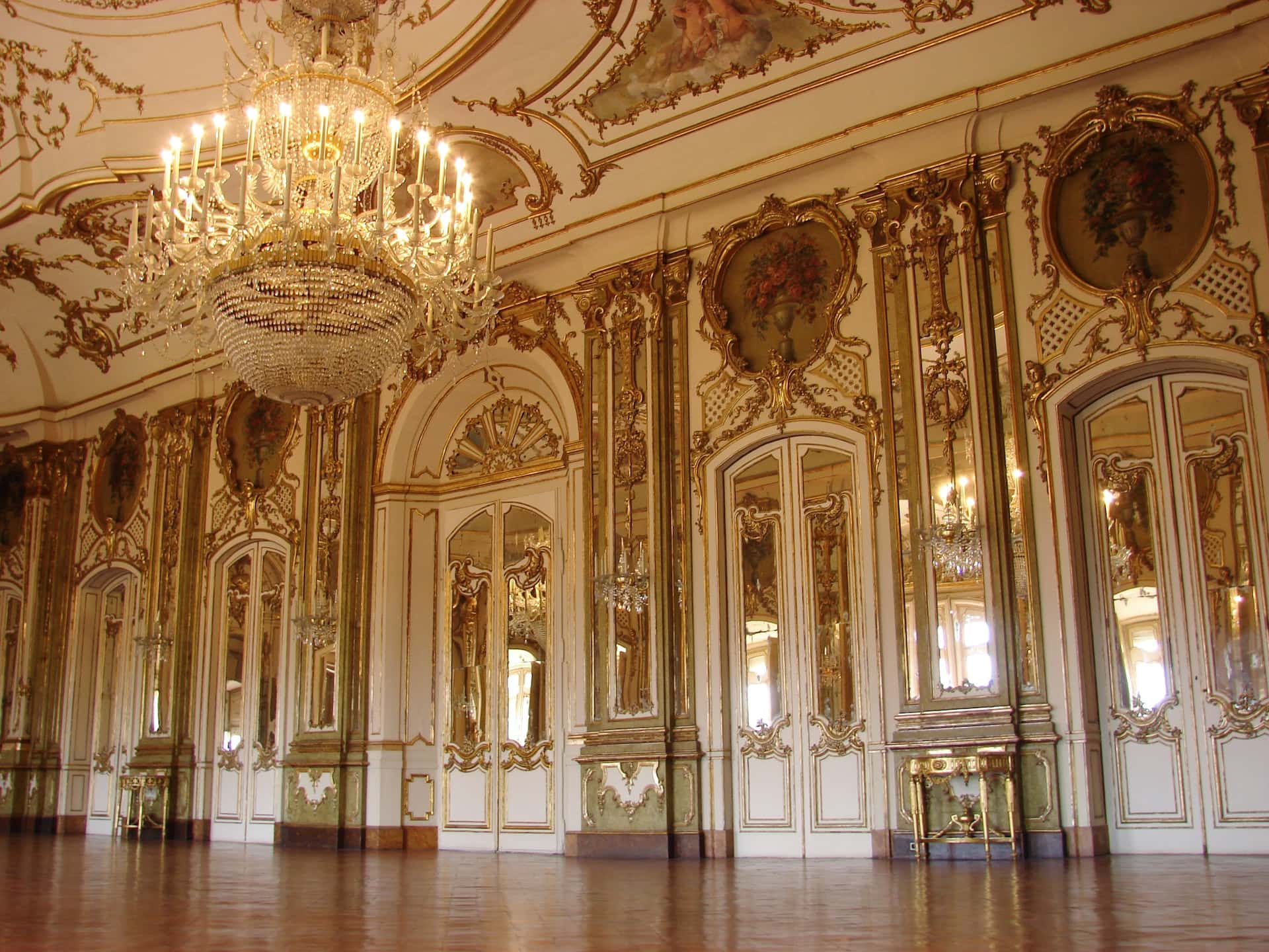 aesthetic appeal of neoclassical interio
