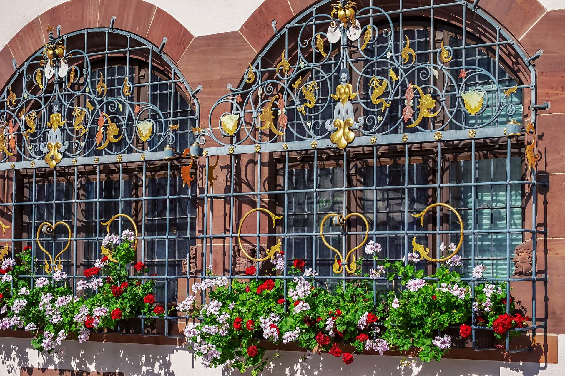 arched window grill design