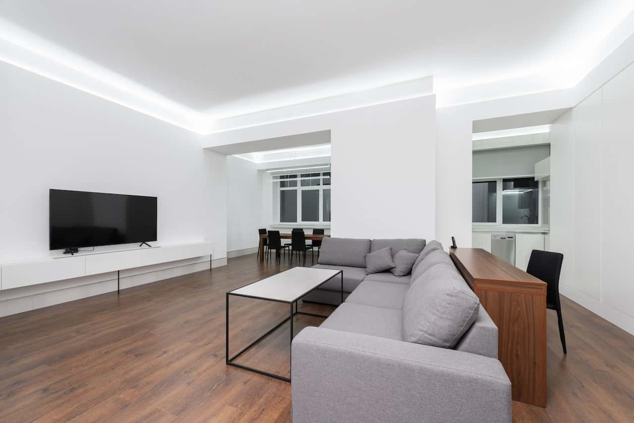 brilliant white for your bedroom