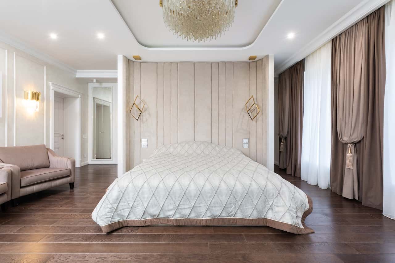 chandelier cove for a luxurious feel