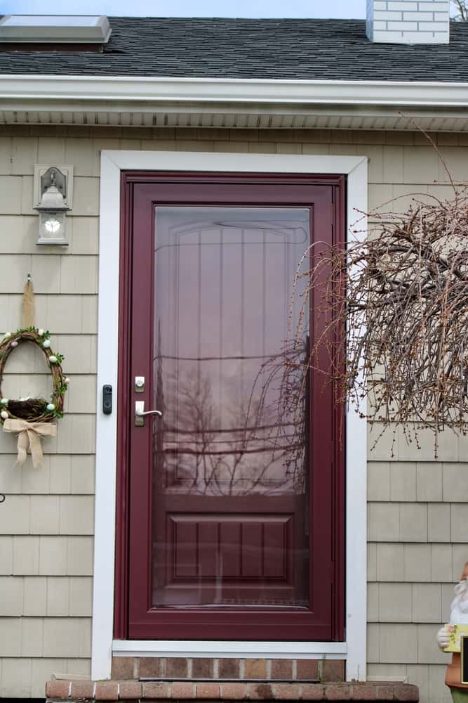 Elegant modern screen door designs for stylish front entry