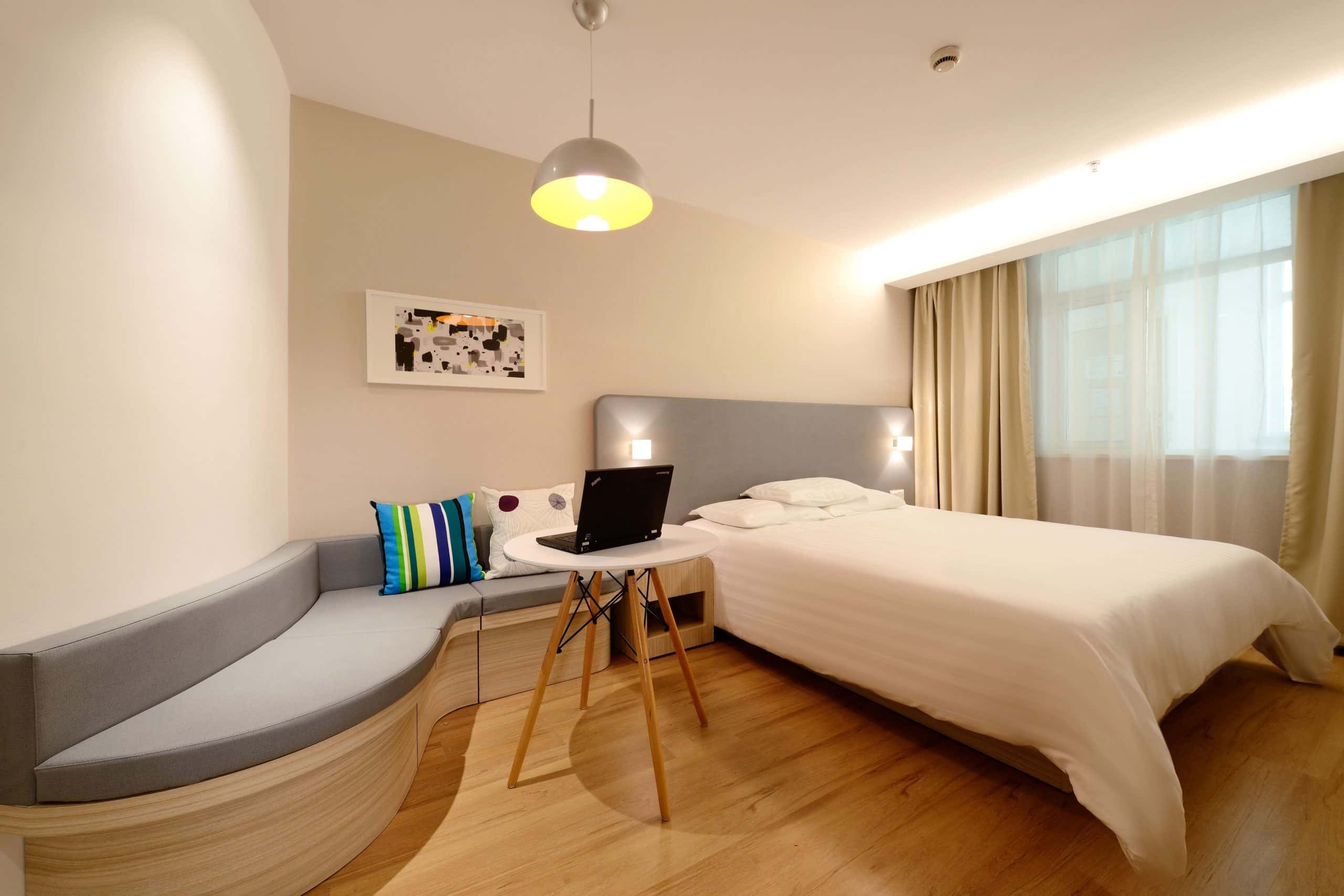 comfortable single bed