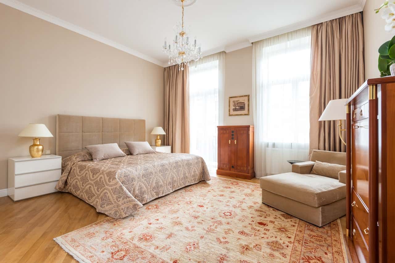 creamy colour bedroom