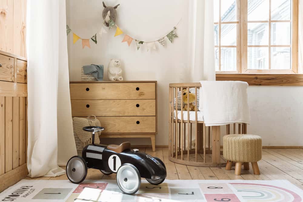 dressers for storing clothes