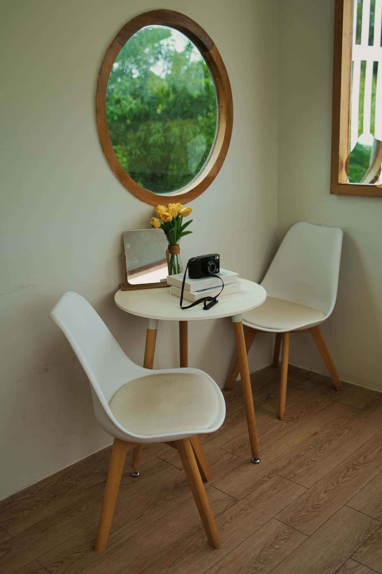 egg chairs for the readers zone