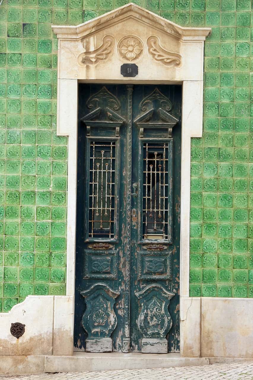 embossed tiles designs