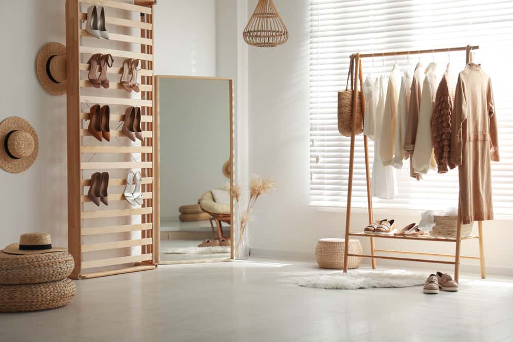 horizontal shoe rack
