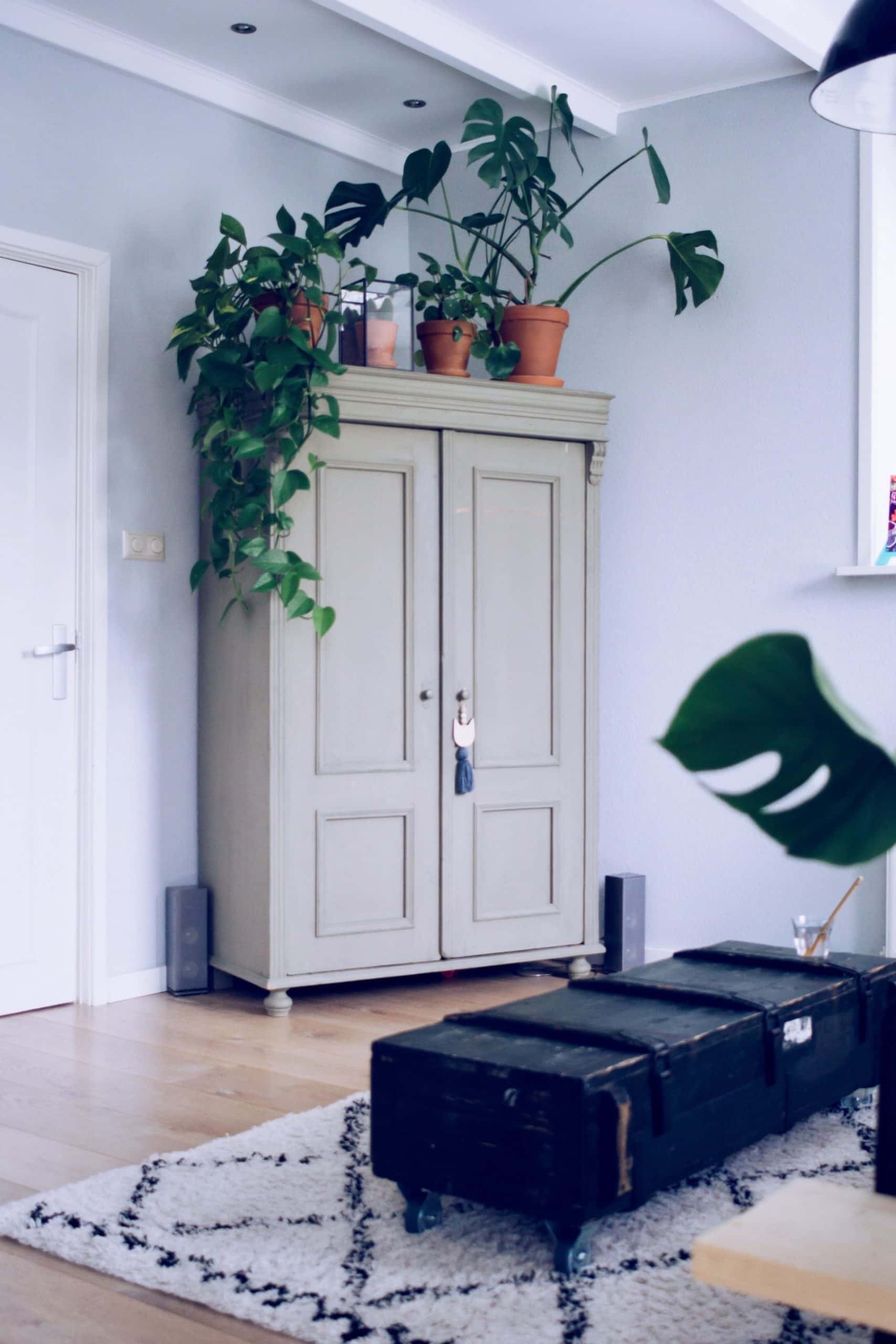laminate cupboard design