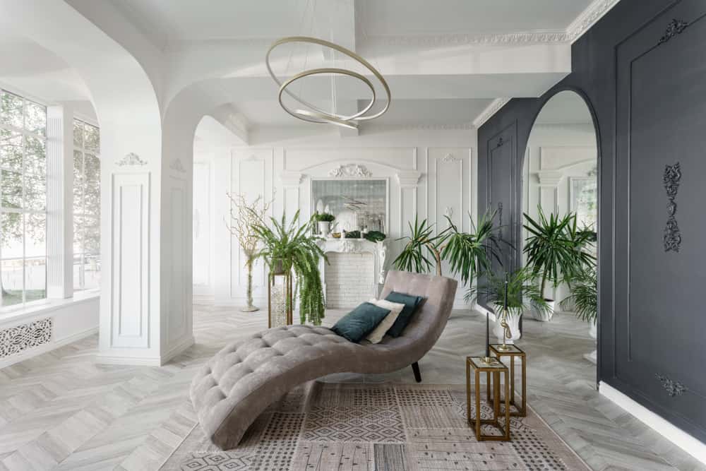 large house pillar tile design