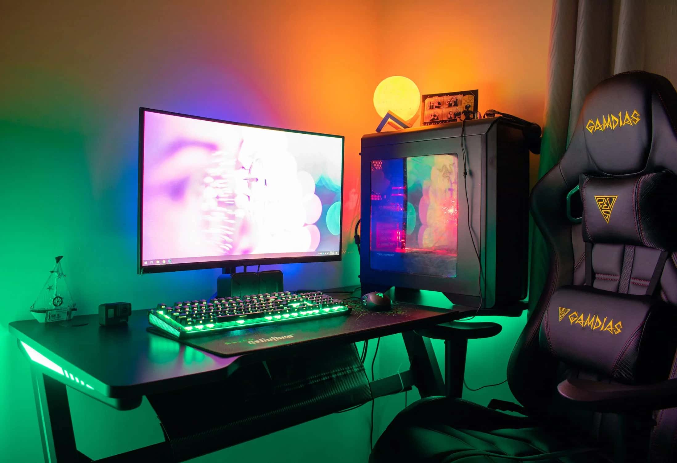 lighting of gaming room
