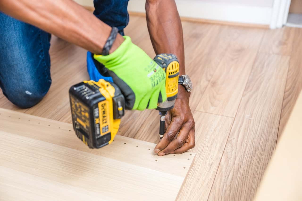 linoleum flooring installation