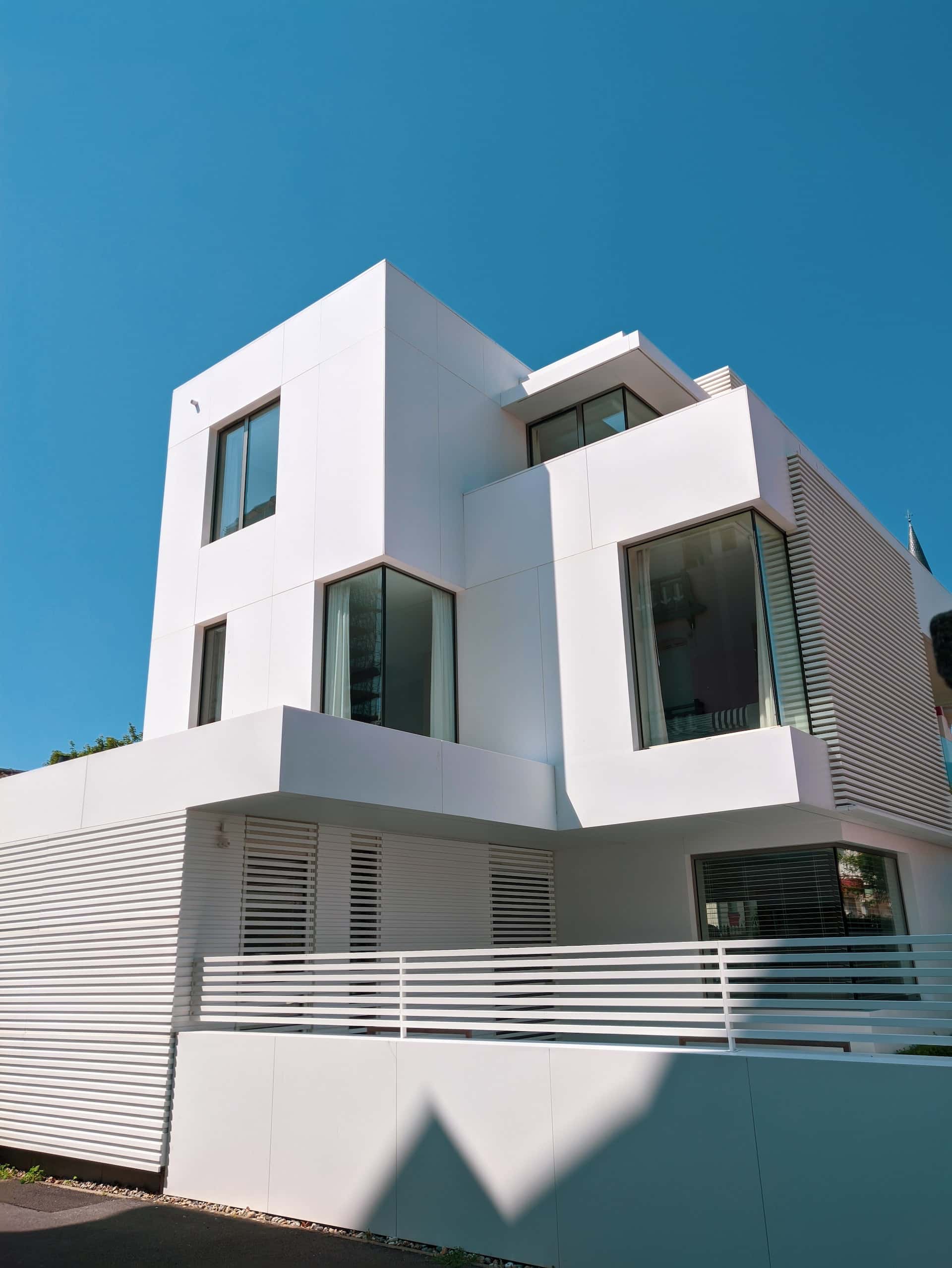 modern 5 bhk house design