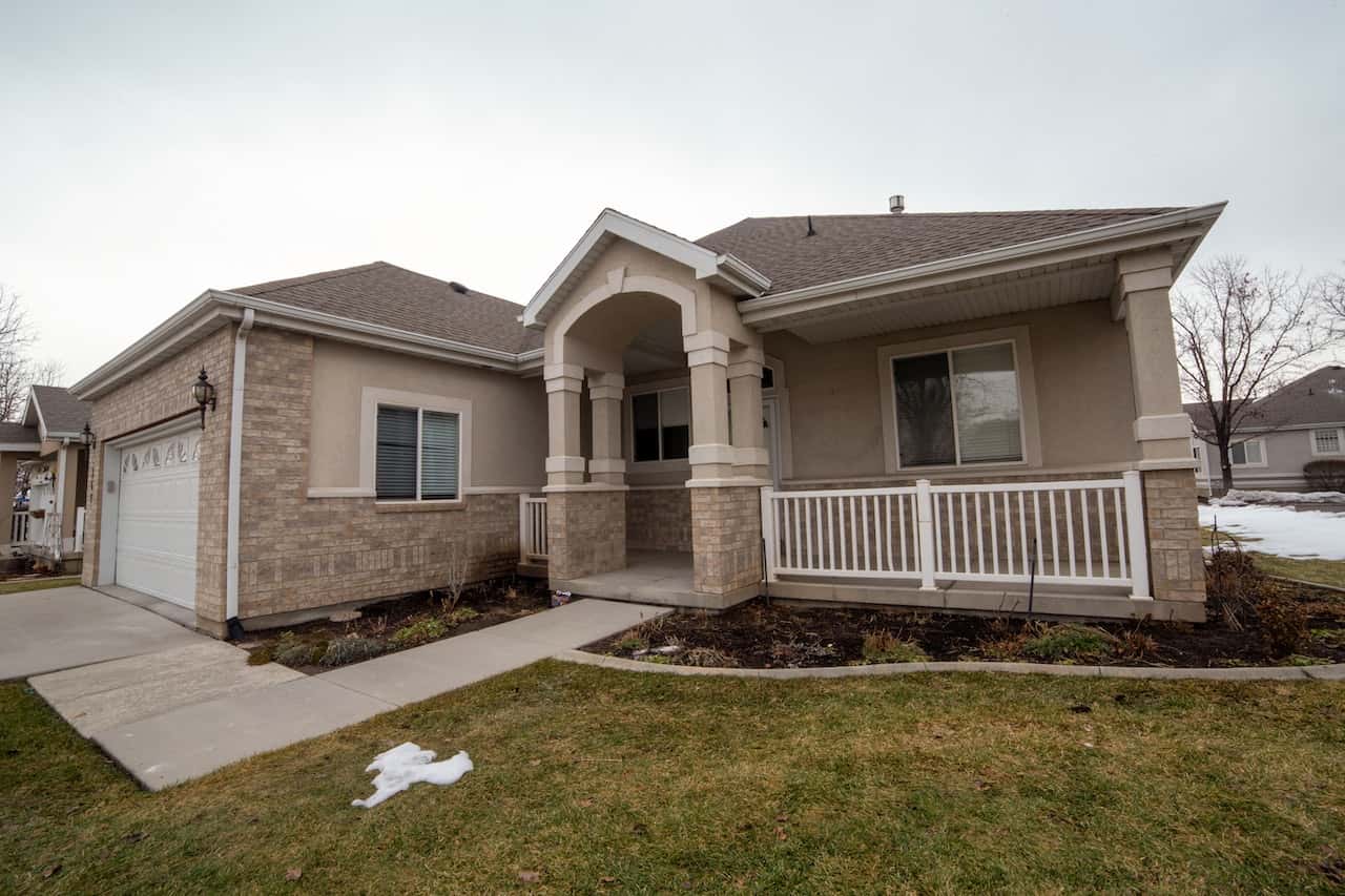 modern ranch homes