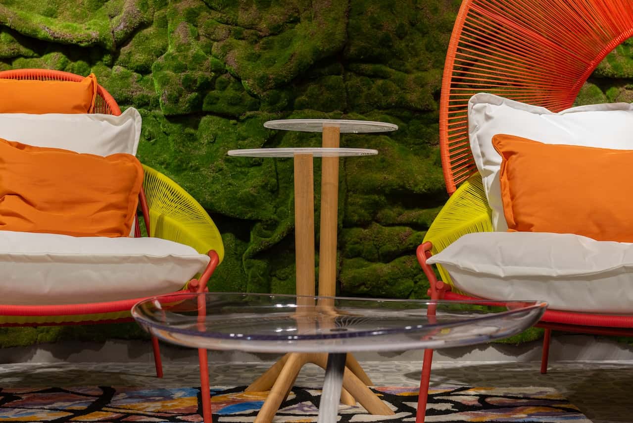 moss lounge zone