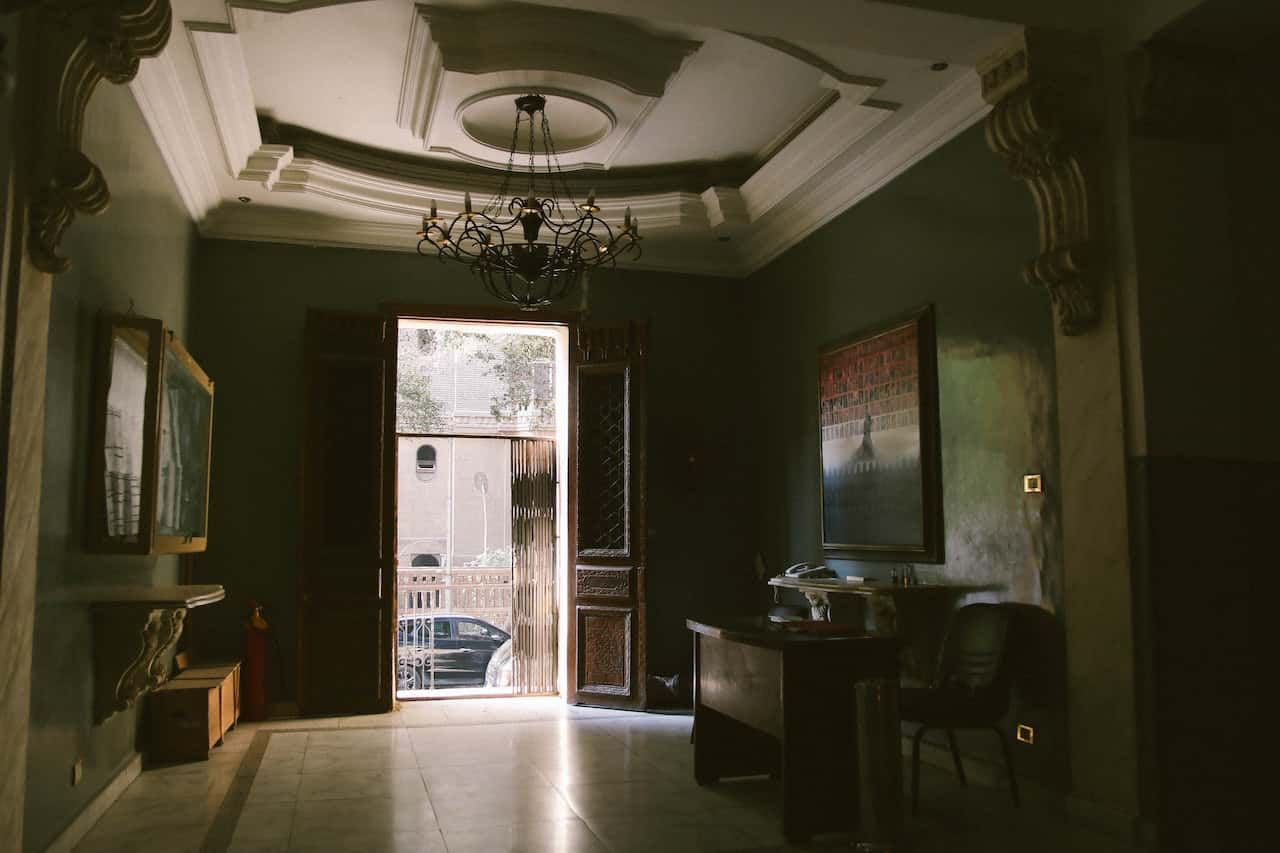 vintage lobby ceiling design
