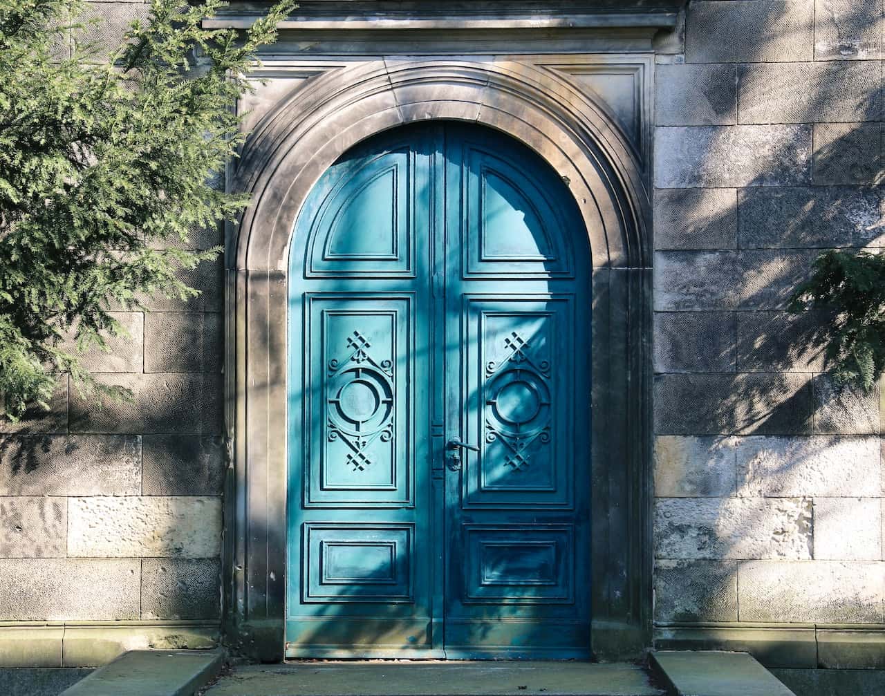 powder blue double door safety gate