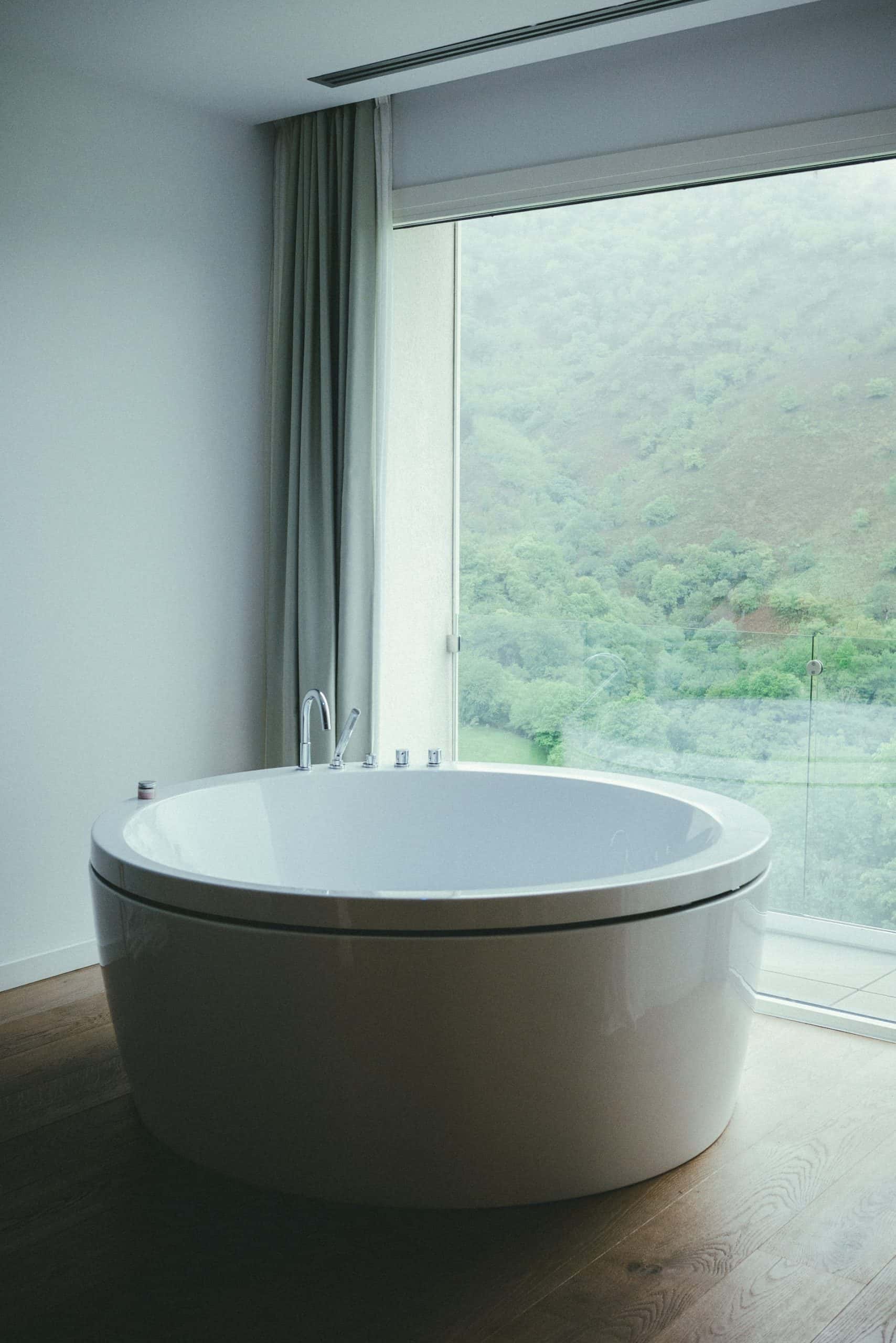 round jacuzzi in the master bedroom