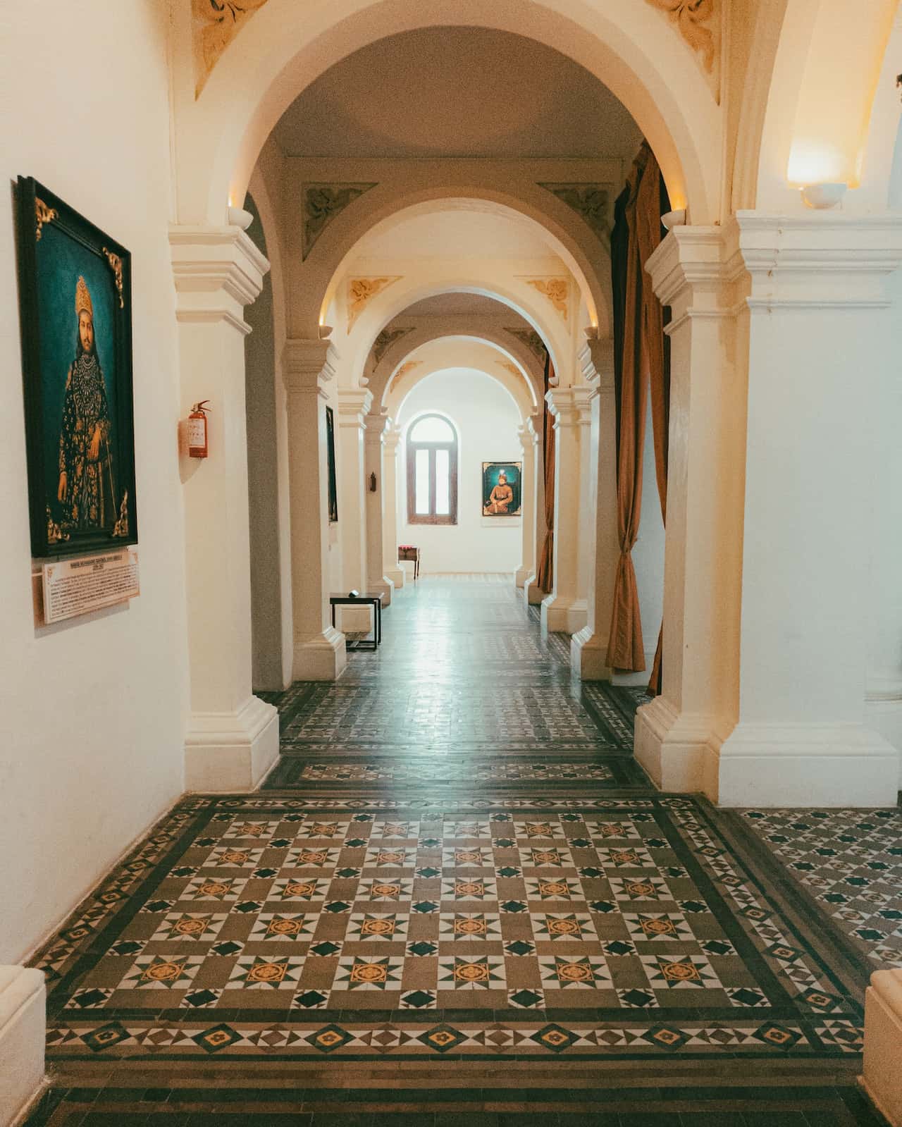 sleek arch hallway designs